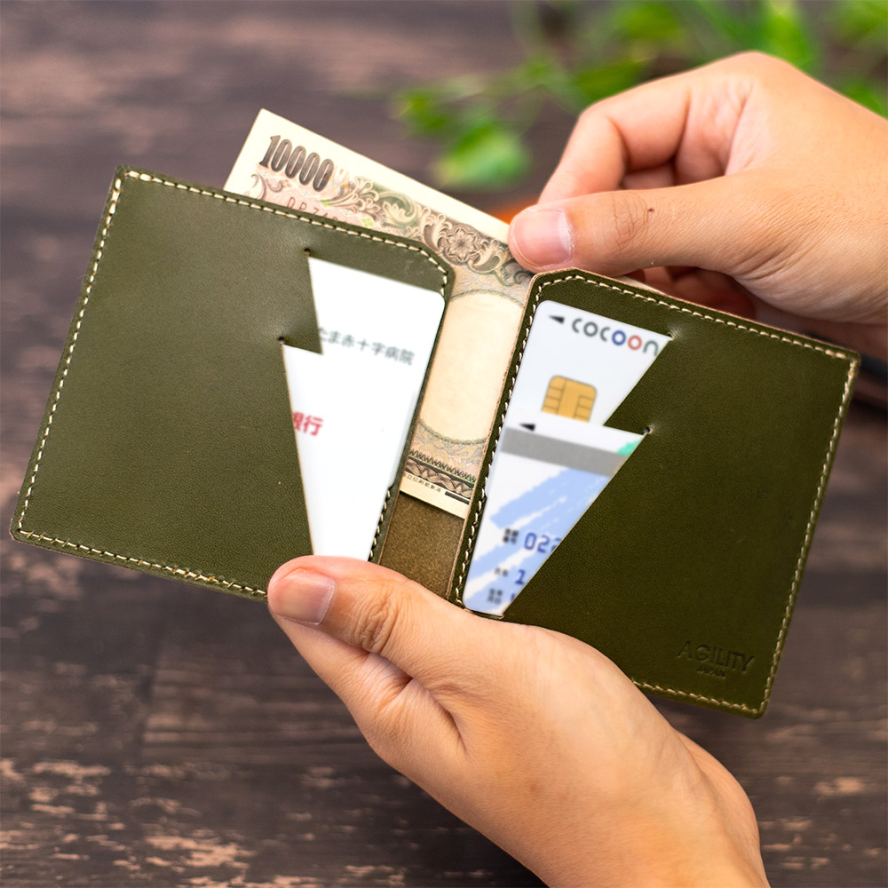 短財布 折財布 カード お札 シンプル 薄型 4枚 内ポケット 本革 レザー